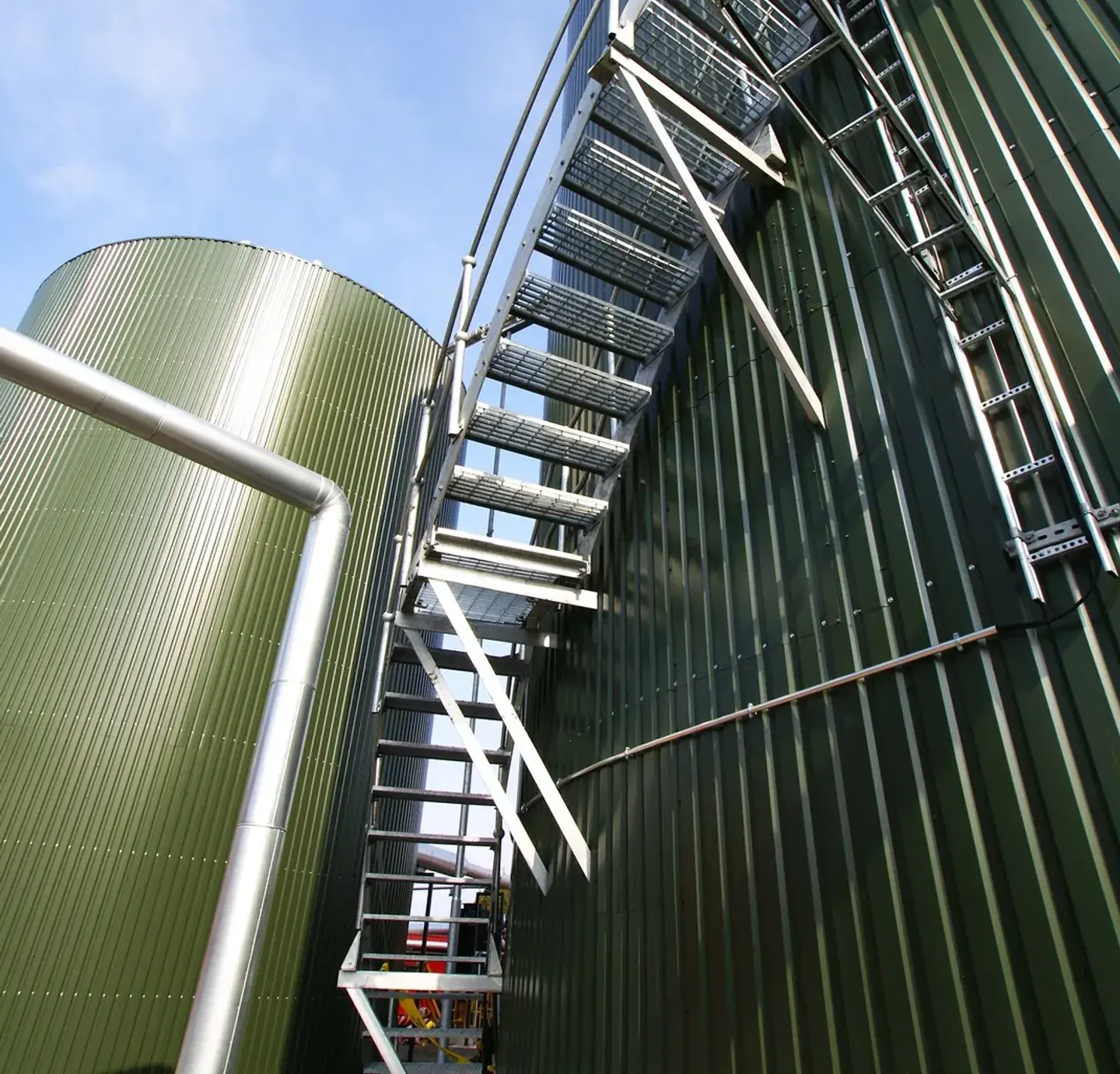 Storage tanks with access stairway