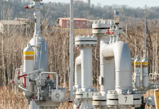 Gas metering and regulating station